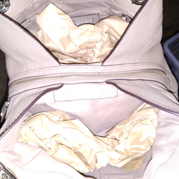 Coach peebled leather bag - Picture 2 of 7